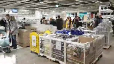 IKEA mağazası hareket timelapse kişi ziyaret