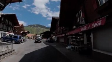 İsviçre dağ araba