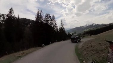 İsviçre dağ araba