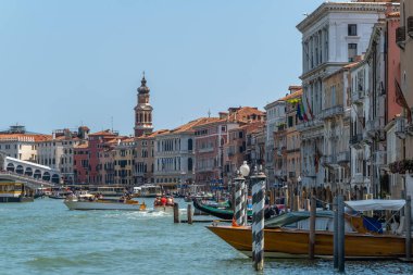 Büyük kanal yaz gündüz manzara