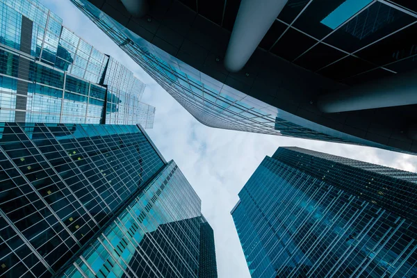 Skyscrapers in downtown area, bottom view — Stock Photo, Image