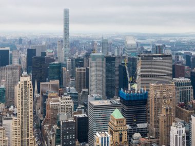 Manhattan gökdelenlerin havadan görünümü