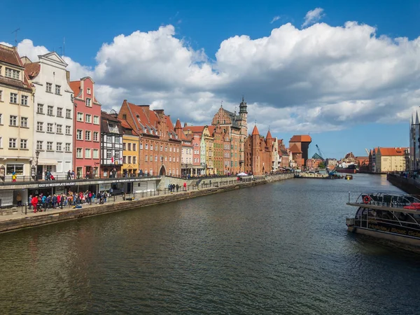 Panoramische landschap van de oude stad van Gdansk — Stockfoto