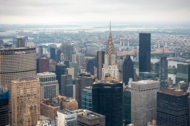Manhattan gökdelenlerin havadan görünümü