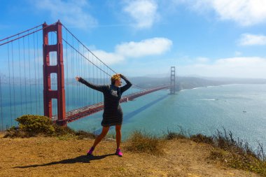 Golden gate Köprüsü güneşli bir gün