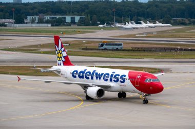 Edelweiss havayolları uçak iniş gün zaman Uluslararası Havaalanı için hazırlanıyor