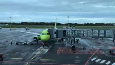 Domodedovo Havaalanı trafik zaman atlamalı gün zaman