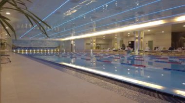 Radisson Koleksiyon Oteli 'nde lüks yüzme havuzu manzarası