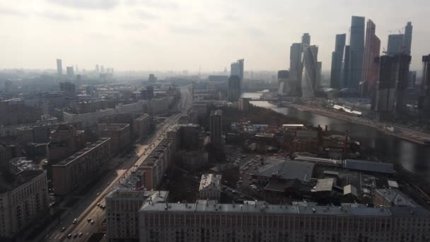 View from the observation deck of the Ukraine Hotel to the Moscow downtown — Stockvideo