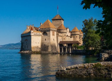 Chillon Castle - Ortaçağ Kalesi