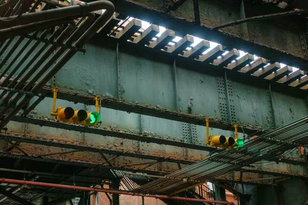 Antigua infraestructura del metro de transporte —  Fotos de Stock