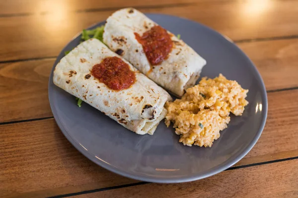 Meksika pirinç börek