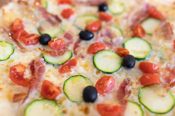 Pizza Italiana, detay