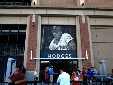 New York - 22 Eylül: Gil Hodges New York'ta 22 Eylül 2017 Citi sahada kapıda. Hodges takımın Mets erken yıllar yönetilen.