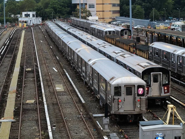Nova Iorque Setembro Trens Metrô Número Alinhados Corona Yard Perto — Fotografia de Stock