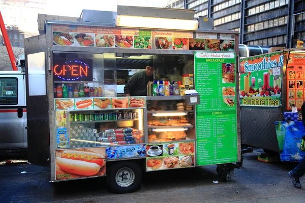 New York Mart Gıda Kürsüye Bir Manhattan Caddesi Üzerinde Mart — Stok fotoğraf