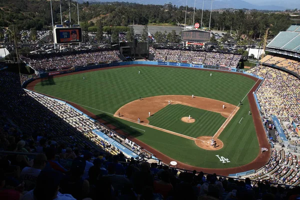 Los Angeles Junho Classic View Dodger Stadium Sunny Day Baseball — Fotografia de Stock