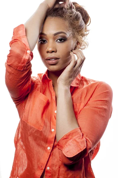 African American woman with curly hair. — Stock Photo, Image