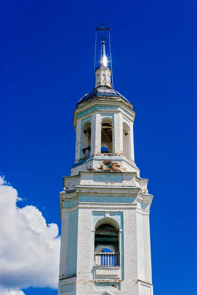 Chiesa in petrovskoye — Foto Stock