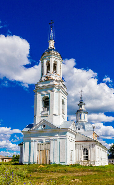 церковь в Петровском
