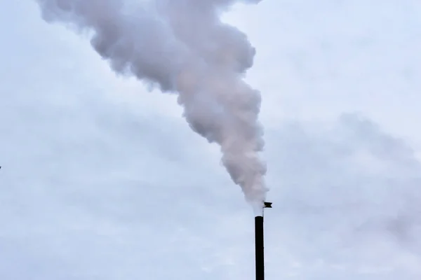 Smoke from the chimney — Stock Photo, Image