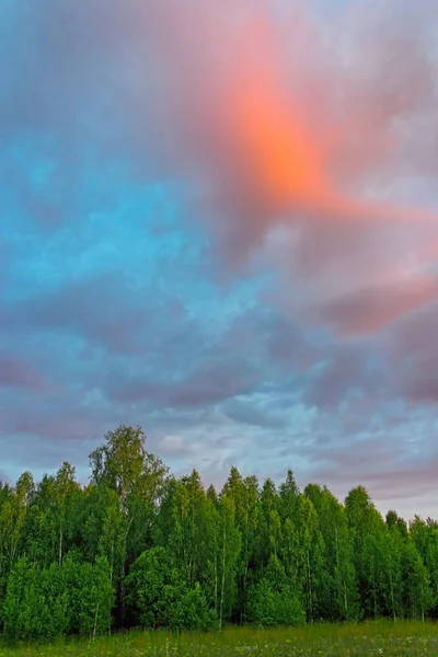 Wschód słońca w chmurach — Zdjęcie stockowe