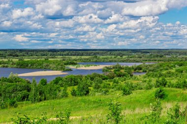 Vyatka nehir manzarası