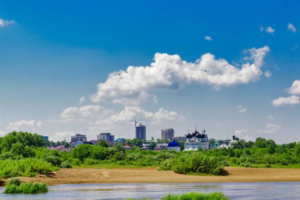 Şehir Nehri üzerinde