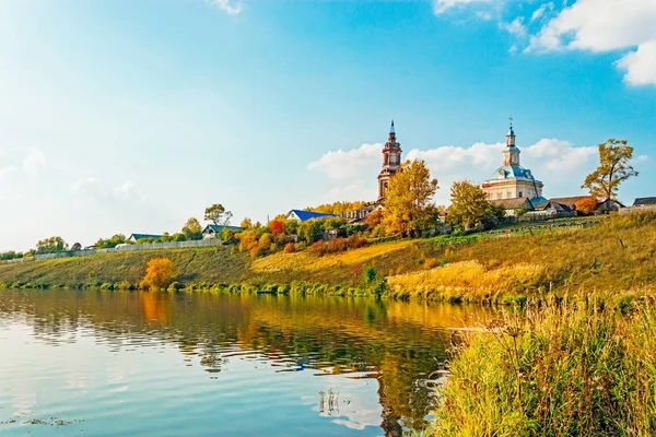 Villaggio russo in autunno — Foto Stock