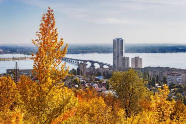 saratov Volga Nehri Köprüsü