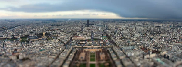 Panorama van Parijs na de storm met tilt-shift effect — Stockfoto