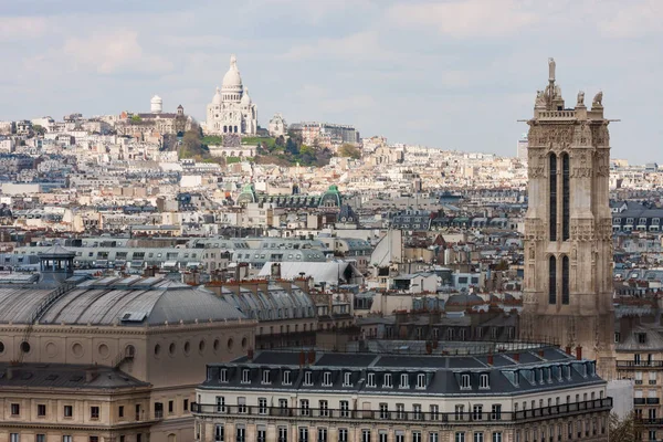 Βασιλική της Sacre Coeur και Tour Saint-Jacques — Φωτογραφία Αρχείου