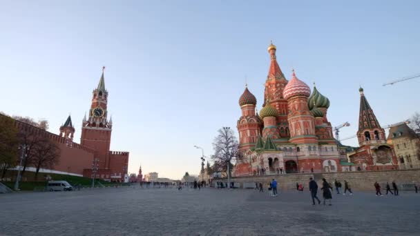 View of the Moscow Kremlin, Red Square and St. Basils Cathedral — Stock Video