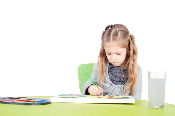 Little girl painting — Stock Photo, Image