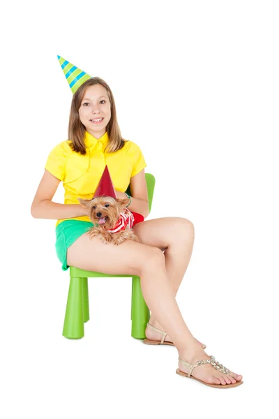 Parti ile bir köpek yavrusu — Stok fotoğraf