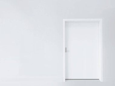 Beyaz kapı ve boş duvar