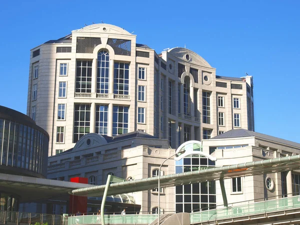 Nowoczesny Budynek Skywalk — Zdjęcie stockowe