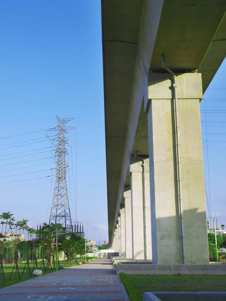 Pilares Comboios Alta Velocidade — Fotografia de Stock