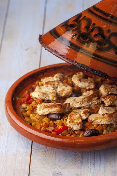 bir tajine tavuk