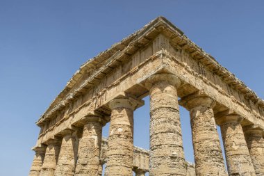 Sicilya 'da Segesta antik Roma Tapınağı 