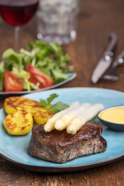 Asparagus Potatoes Steak — Stock Photo, Image