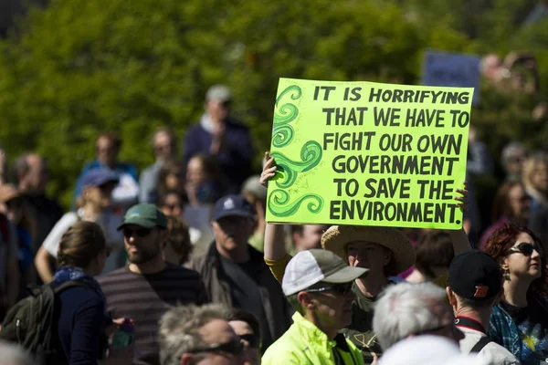 Boise, Idaho/Amerika - 22 Nisan 2107: Boise, Idaho'daki Bilim Yürüyüşü'nde envrionment'imizi kurtarmaktan bahseden işaret