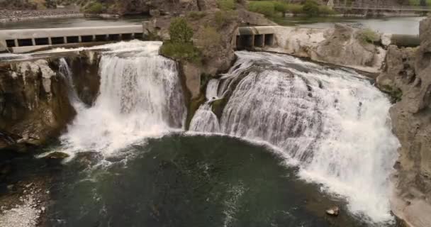 Top Falls at the shoshone falls in idaho — Stock video