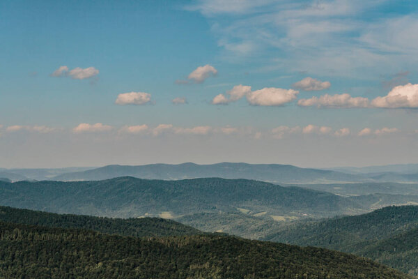 Ветлинская полонина в горах Бещады в Польше
