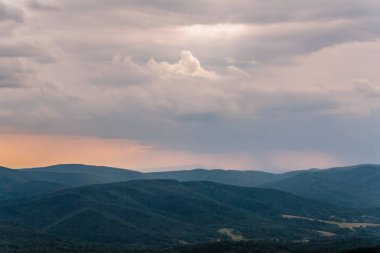 Polonya 'daki Bieszczady Dağlarında Wetlinska Polonyna