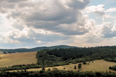Polonya 'daki Bieszczady Dağları' ndaki Oslawa Nehri 'nde Smolnik.