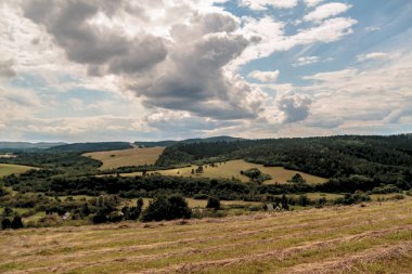 Polonya 'daki Bieszczady Dağları' ndaki Oslawa Nehri 'nde Smolnik.