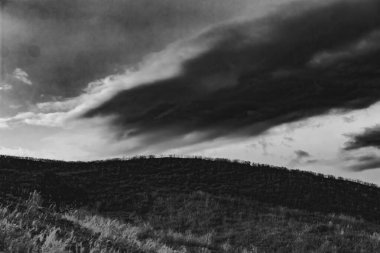 Wideki 'den Bukowe Berdo ve Tarnica' ya giden yol Polonya 'daki Bieszczady Dağları' nda Woosate 'a çıkıyor.