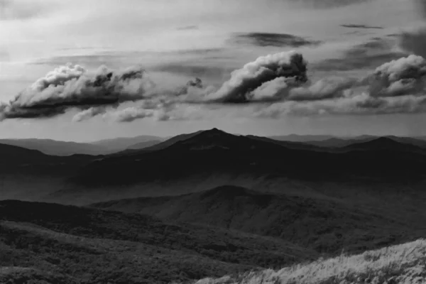 Estrada Wideki Através Bukowe Berdo Tarnica Para Woosate Bieszczady Montanhas — Fotografia de Stock