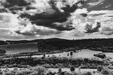 Polonya 'daki Bieszczady Dağları' ndaki Oslawa Nehri 'nde Smolnik.